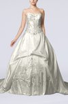 Elegant Outdoor Princess Sweetheart Taffeta Chapel Train Bridal Gowns