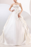 Classic Hall A-line Sweetheart Zip up Satin Chapel Train Bridal Gowns
