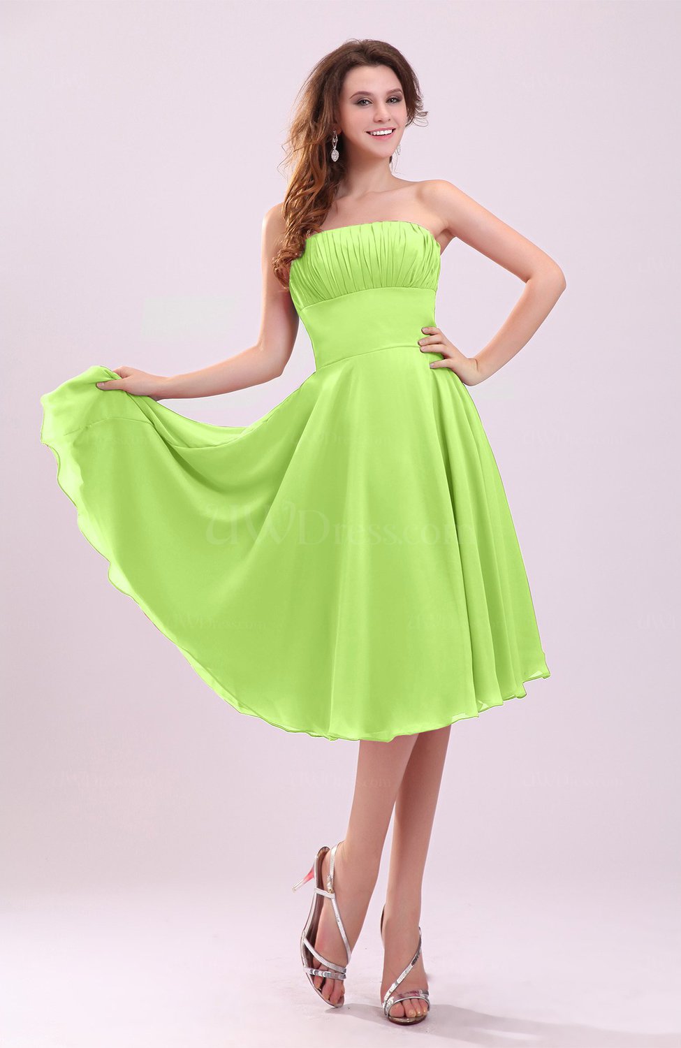 Bright Green Simple A-line Sleeveless Backless Pleated Wedding Guest