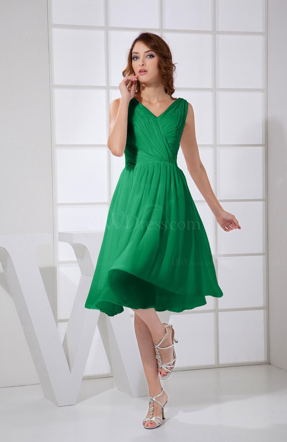 Green Plain A-line V-neck Sleeveless Knee Length Prom Dresses - UWDress.com
