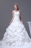 Classic Hall Princess Strapless Sleeveless Court Train Appliques Bridal Gowns