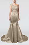 Gorgeous Outdoor Fit-n-Flare Asymmetric Neckline Sleeveless Zipper Appliques Bridal Gowns