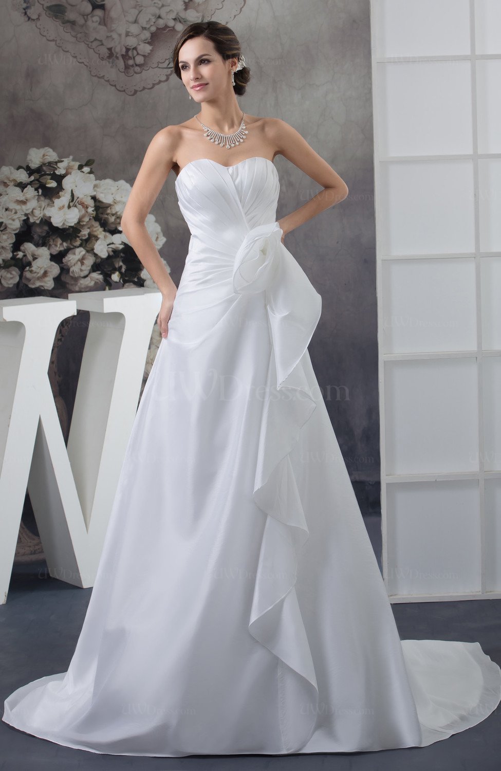 White Allure Bridal Gowns Inexpensive Formal Winter Elegant Full Figure Summer