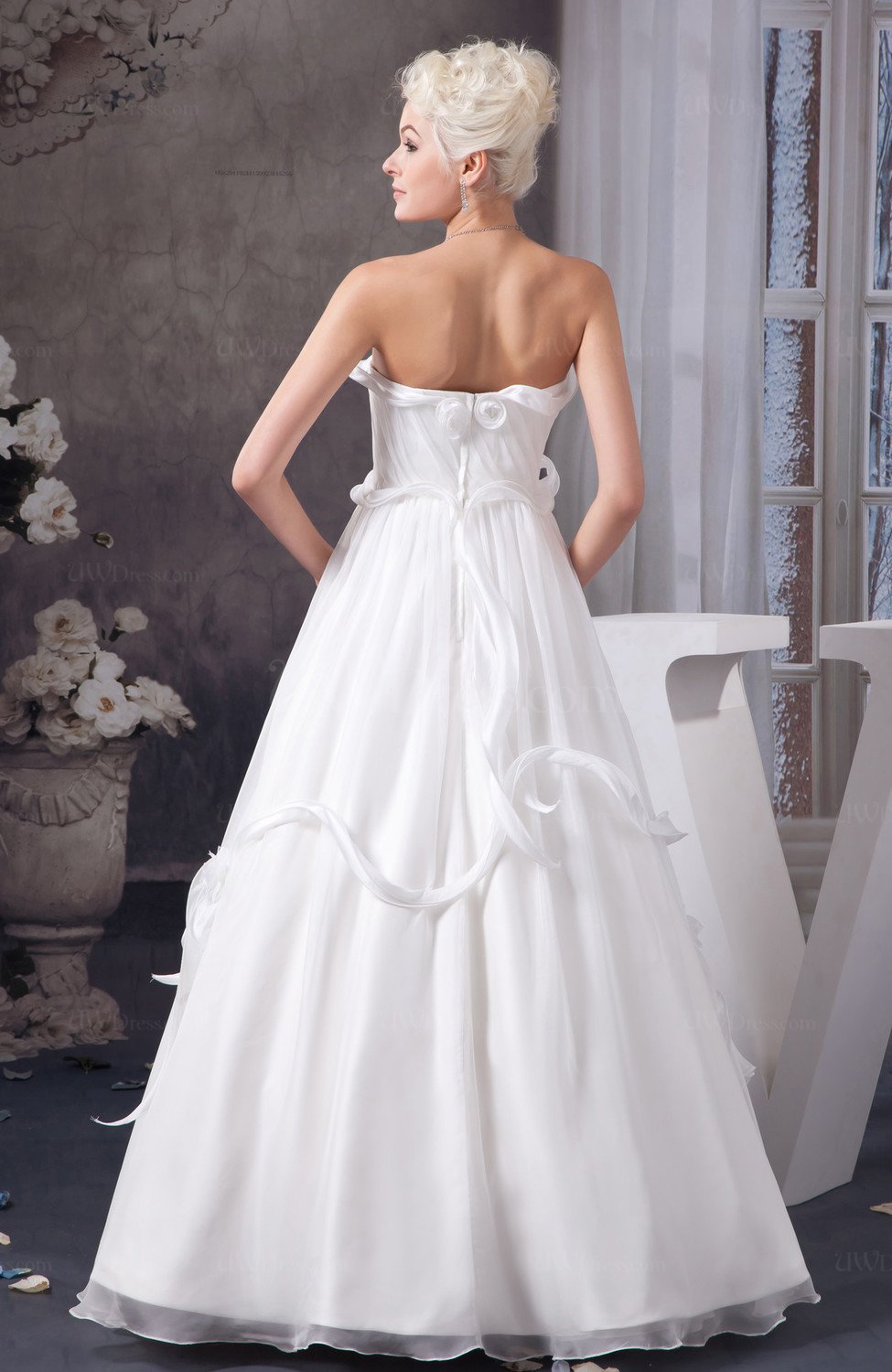White Inexpensive Bridal Gowns Plus Size Romantic Formal